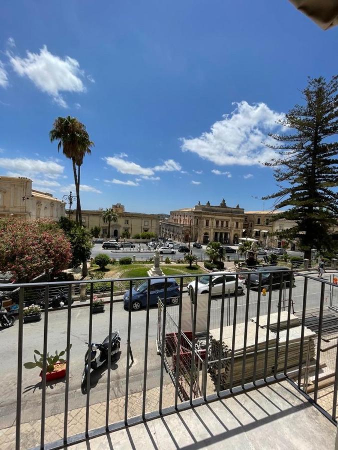 Hercules Suites Noto Exteriér fotografie