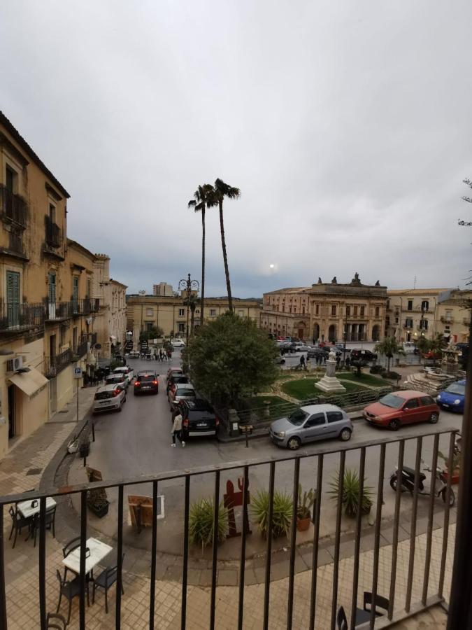 Hercules Suites Noto Exteriér fotografie